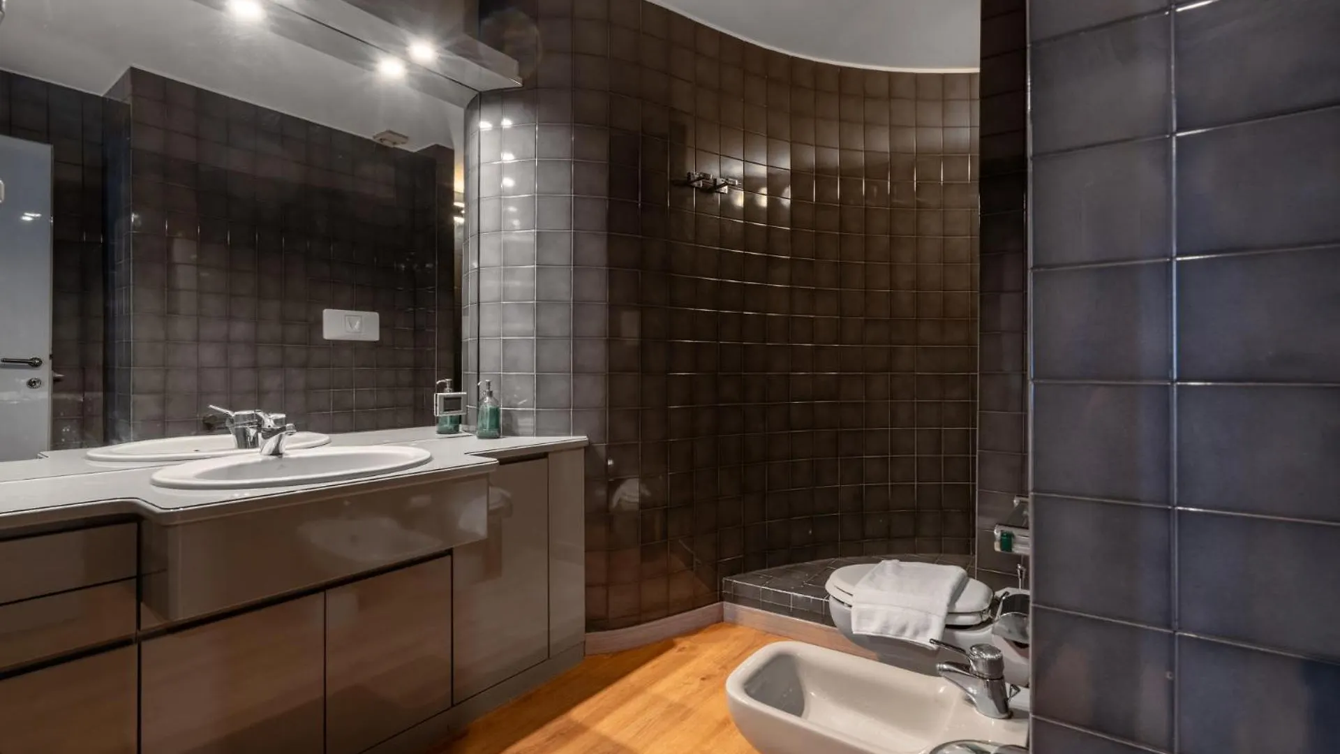 Διαμέρισμα Italianflat - Spacious 3 Bedroom With Balcony San Babila Area Μιλάνο