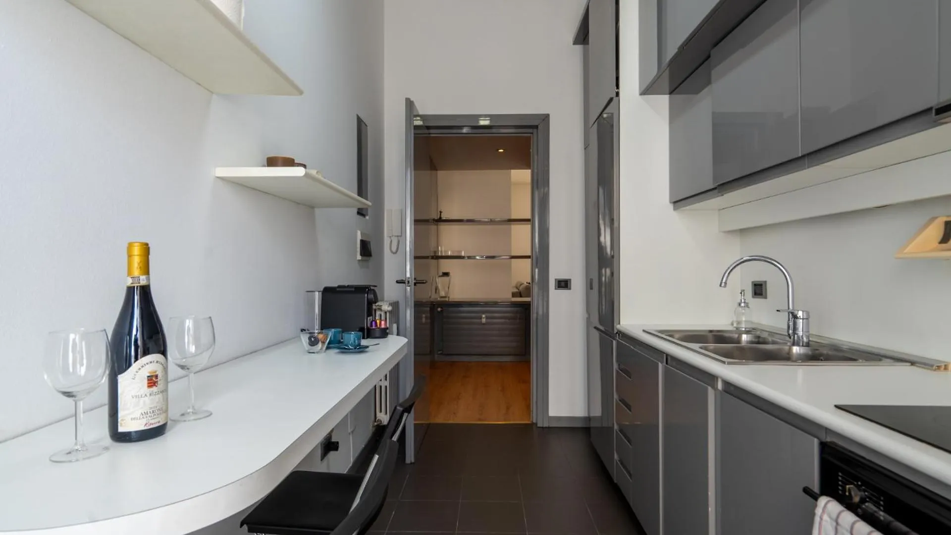 Διαμέρισμα Italianflat - Spacious 3 Bedroom With Balcony San Babila Area Μιλάνο Ιταλία