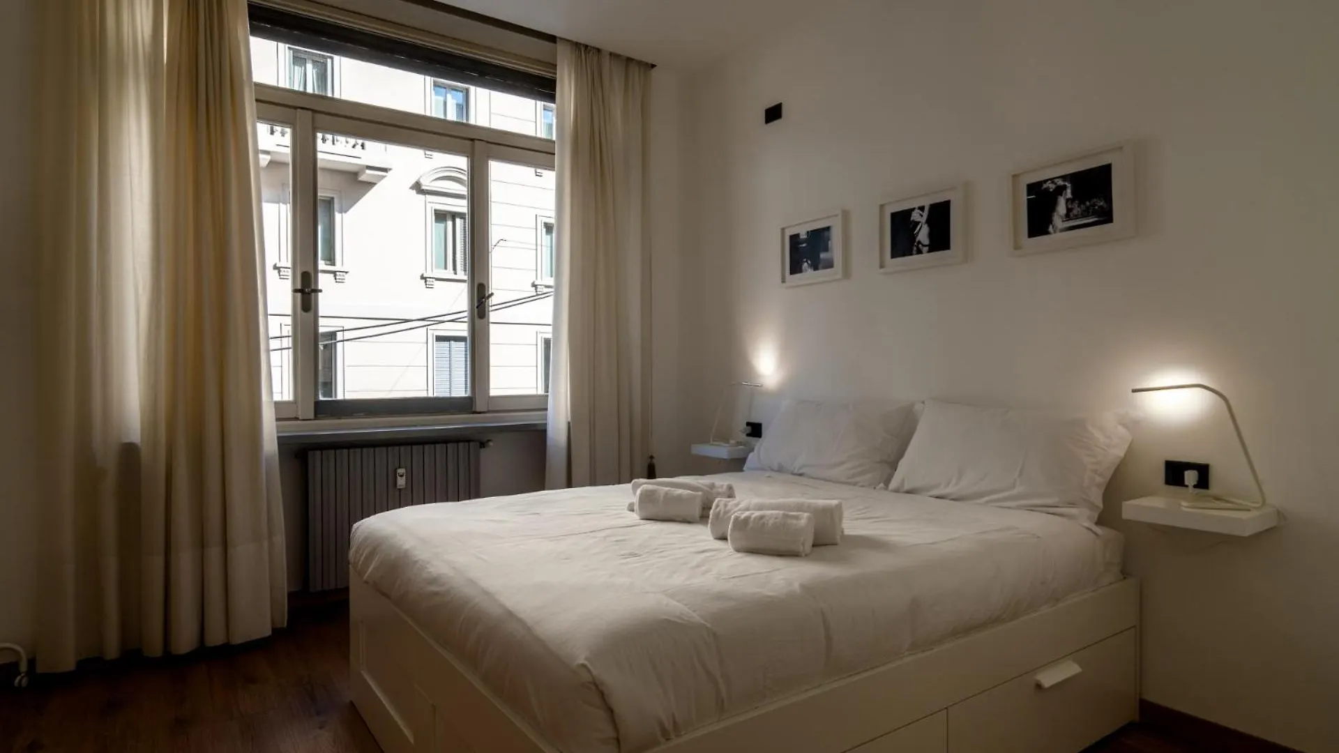 Italianflat - Spacious 3 Bedroom With Balcony San Babila Area Μιλάνο